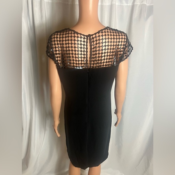 Calvin Klein Solid Black Illusion Sequin Knit Yoke Cap Sleeve Shift Dress Size 8 - Picture 4 of 10